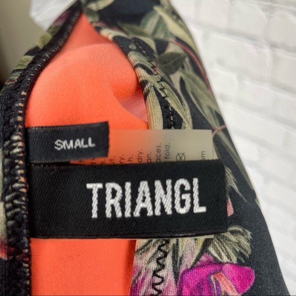 TRIANGL Neoprene Black Floral Cheeky Bikini Bottoms size small - Picture 5 of 6